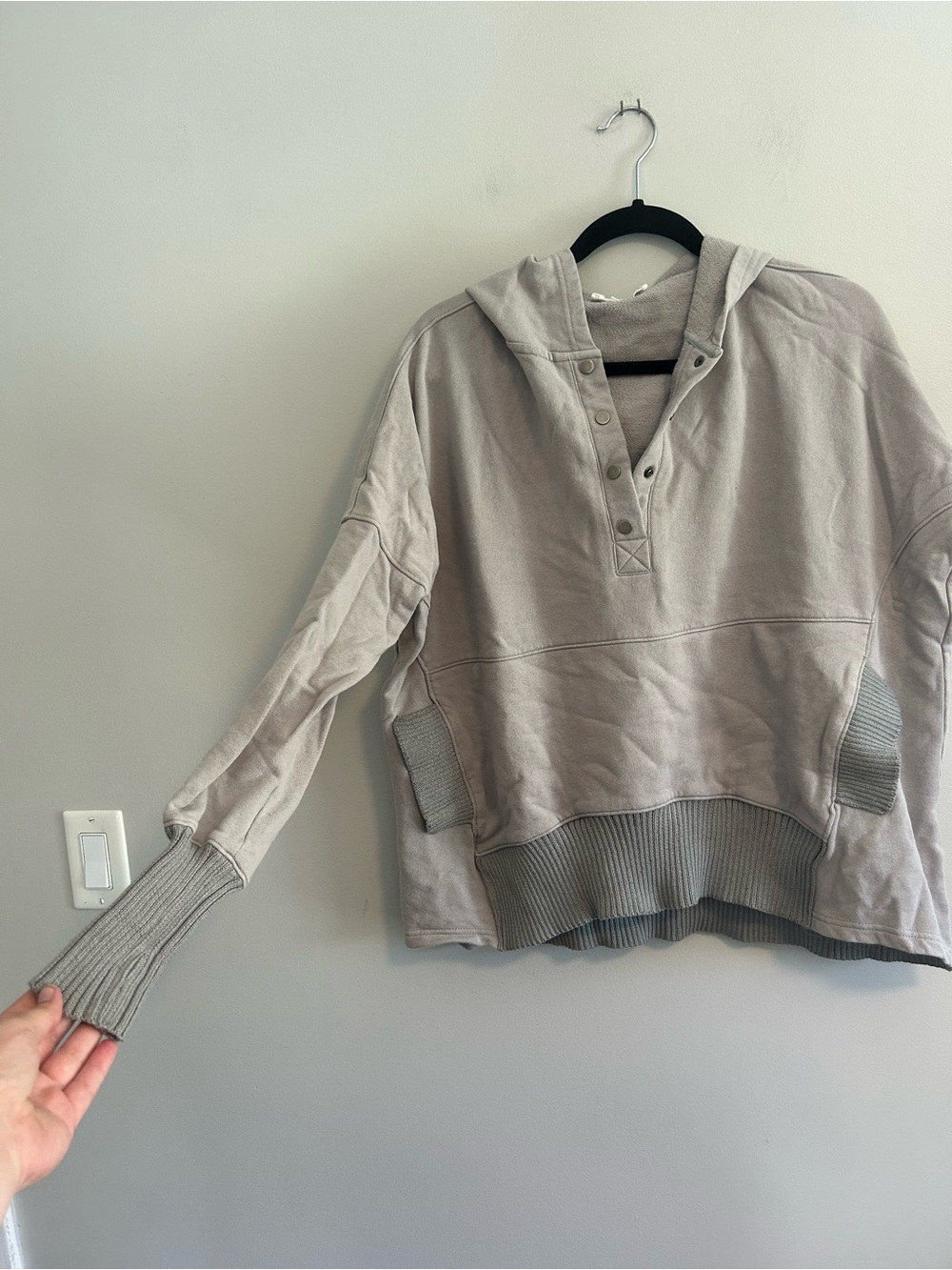 Bucket list small grey boxy cut Hooded Pullover Sweatshirt